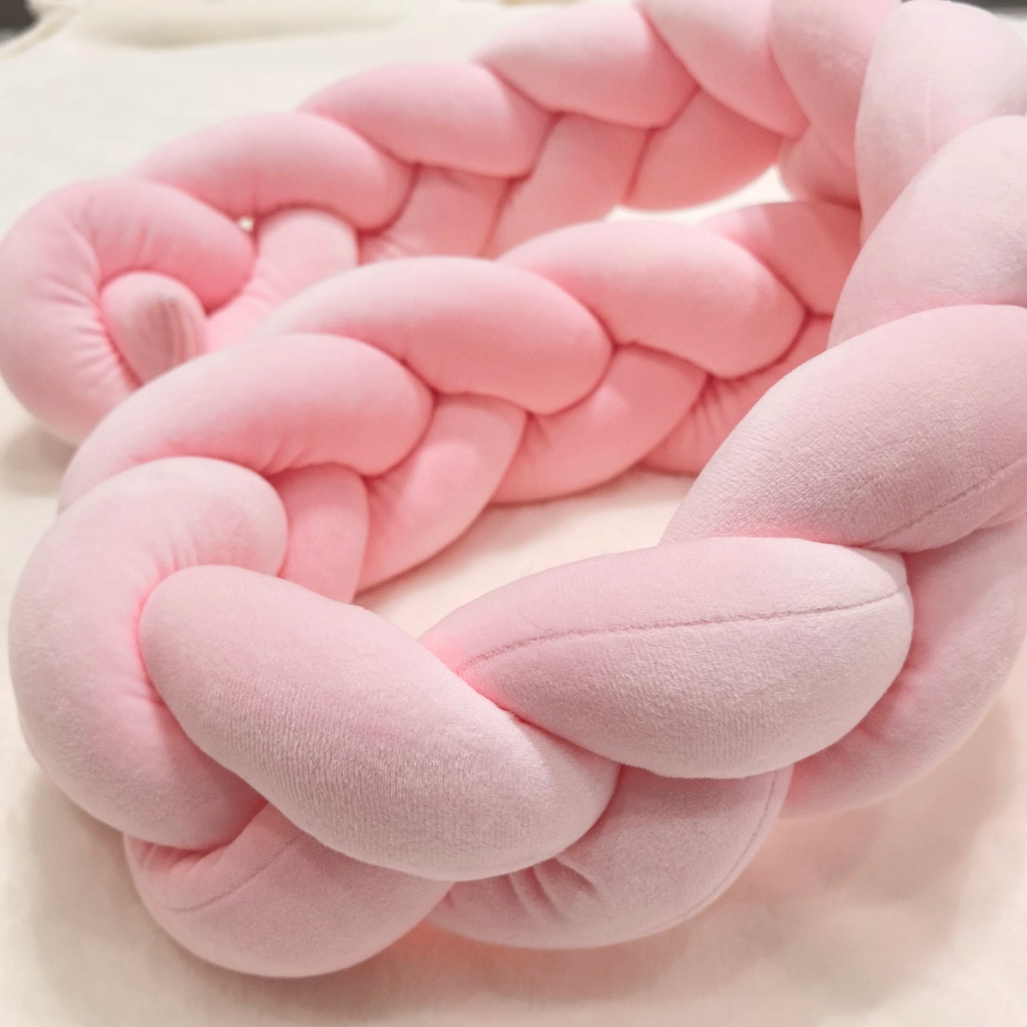 BABY BRAIDED KNOT CRIB  BUMPER