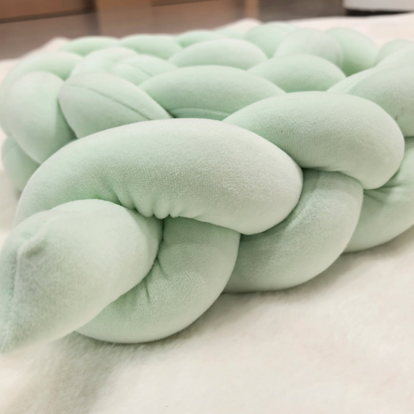 BABY BRAIDED KNOT CRIB  BUMPER