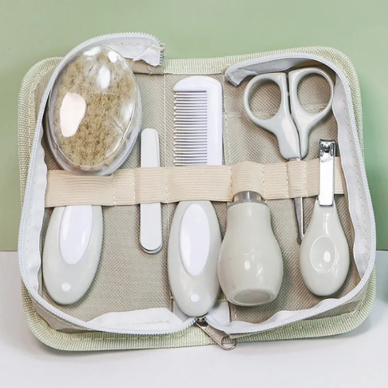 BABY MANUCURE  AND CARE KIT