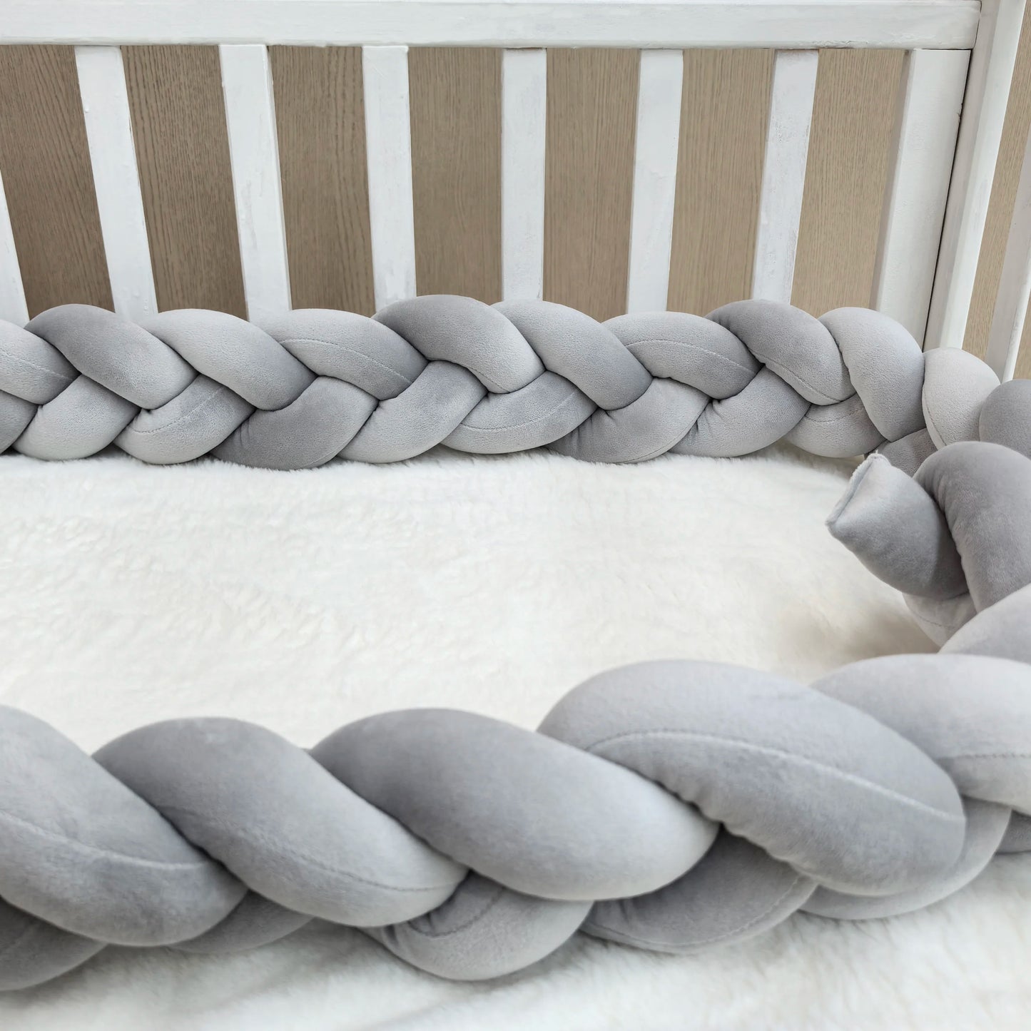 BABY BRAIDED KNOT CRIB  BUMPER