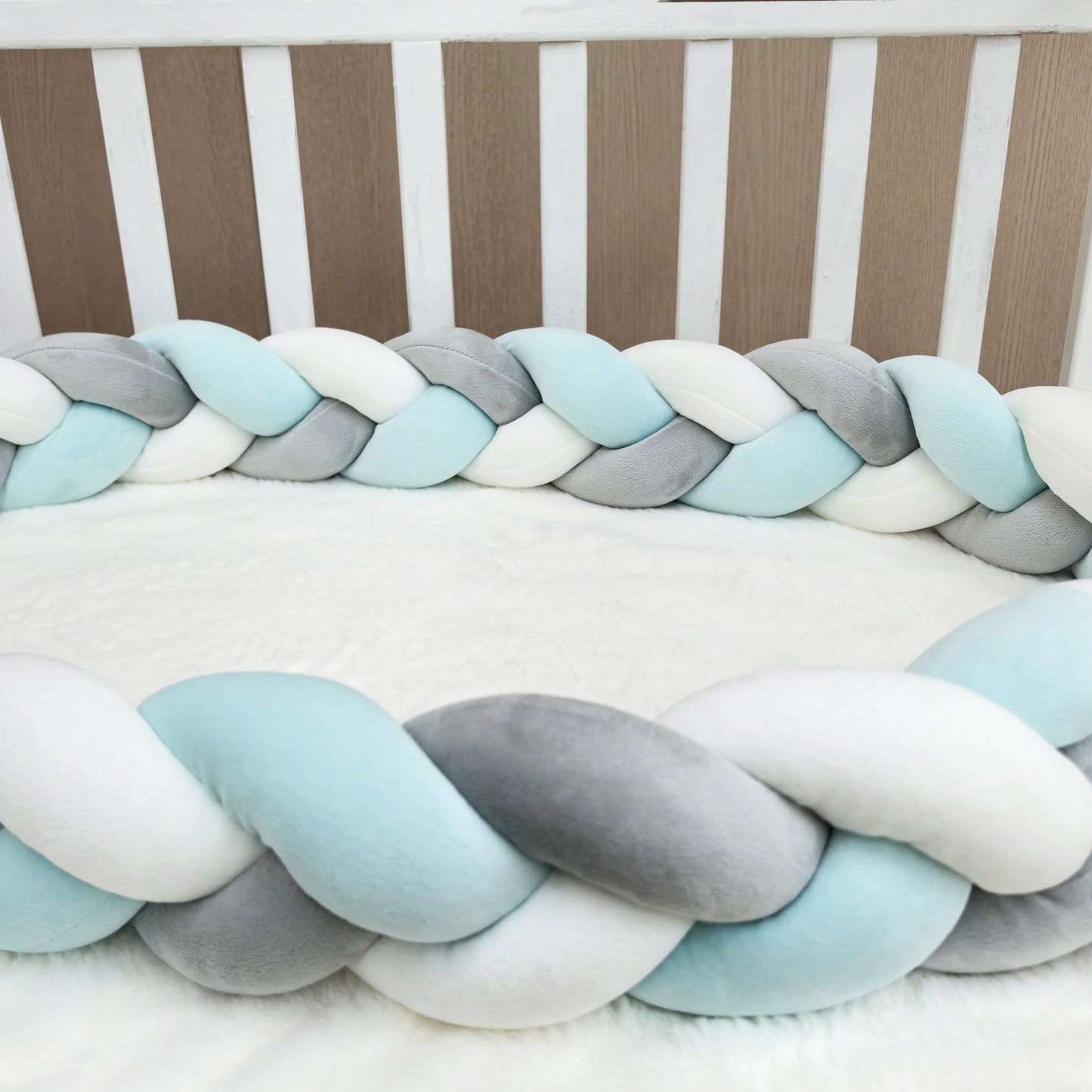 BABY BRAIDED KNOT CRIB  BUMPER